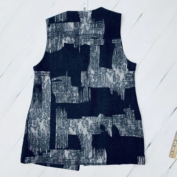 NEW Chico’s Womens Lace Overlay Jenna Vest Black Gray Open Front Vest Size 1/Med - Picture 15 of 16